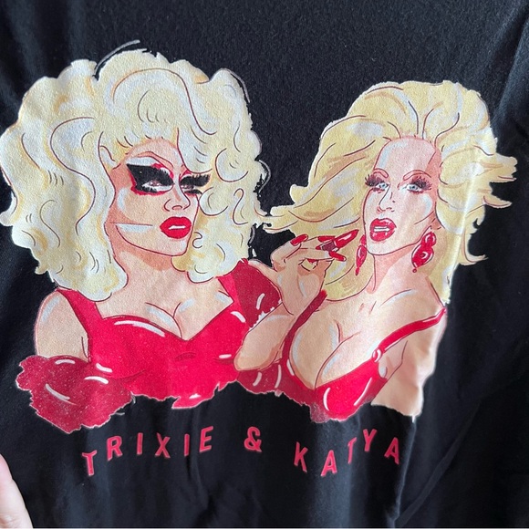 Trixie & Katya drag merch XXL - Picture 5 of 6